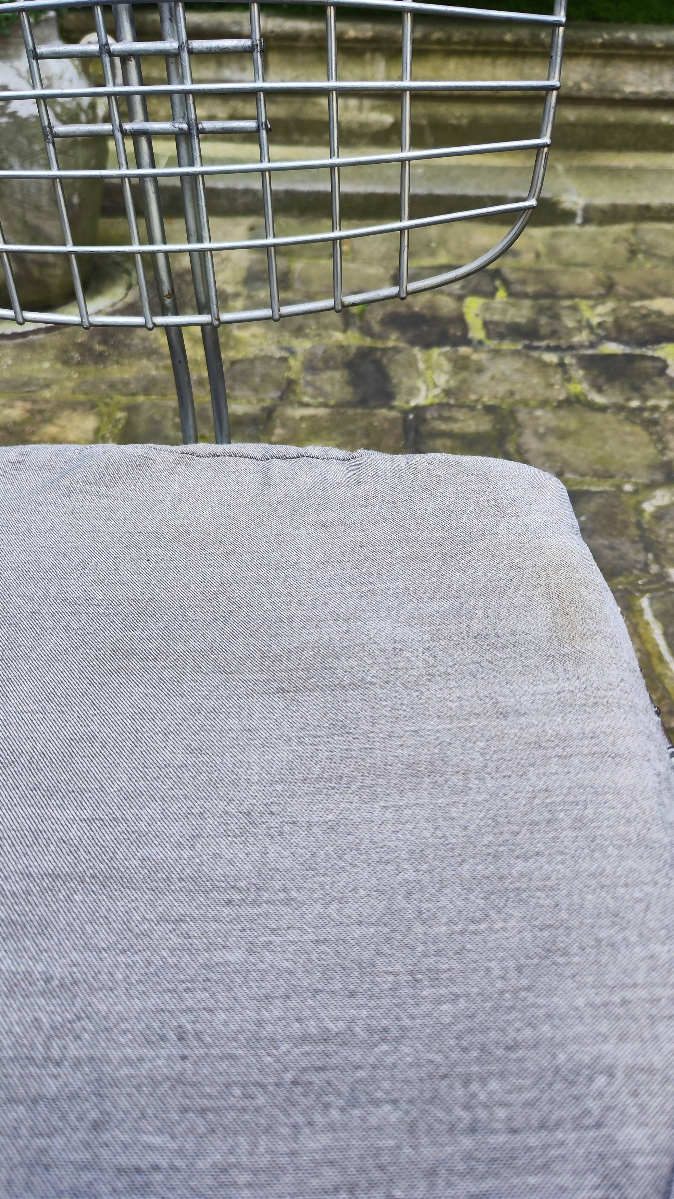 Beaubourg chairs in steel and fabrics by Michel Cadestin and Georges Laurent - 1976