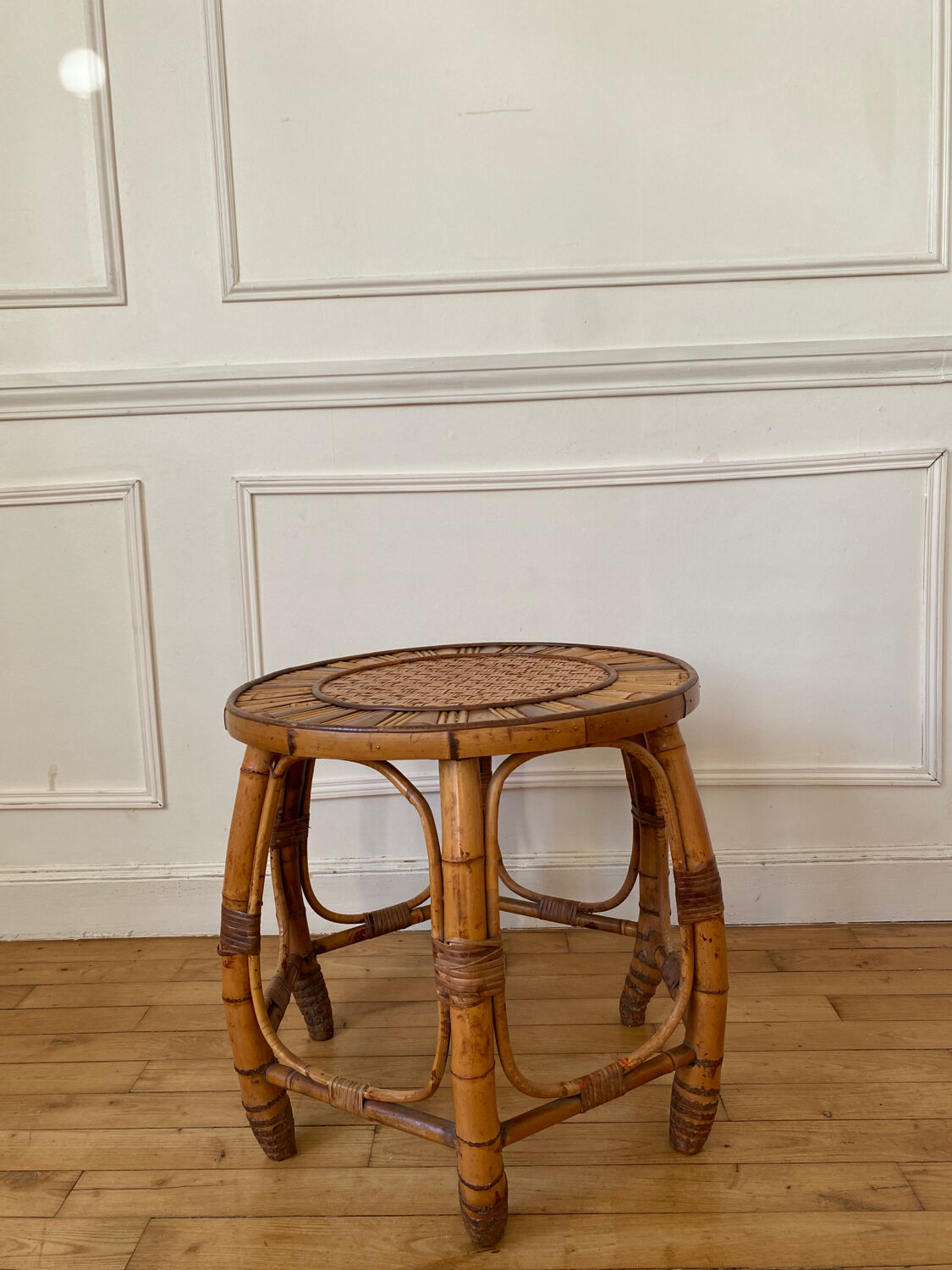 Table d’appoint  ronde en bambou vintage