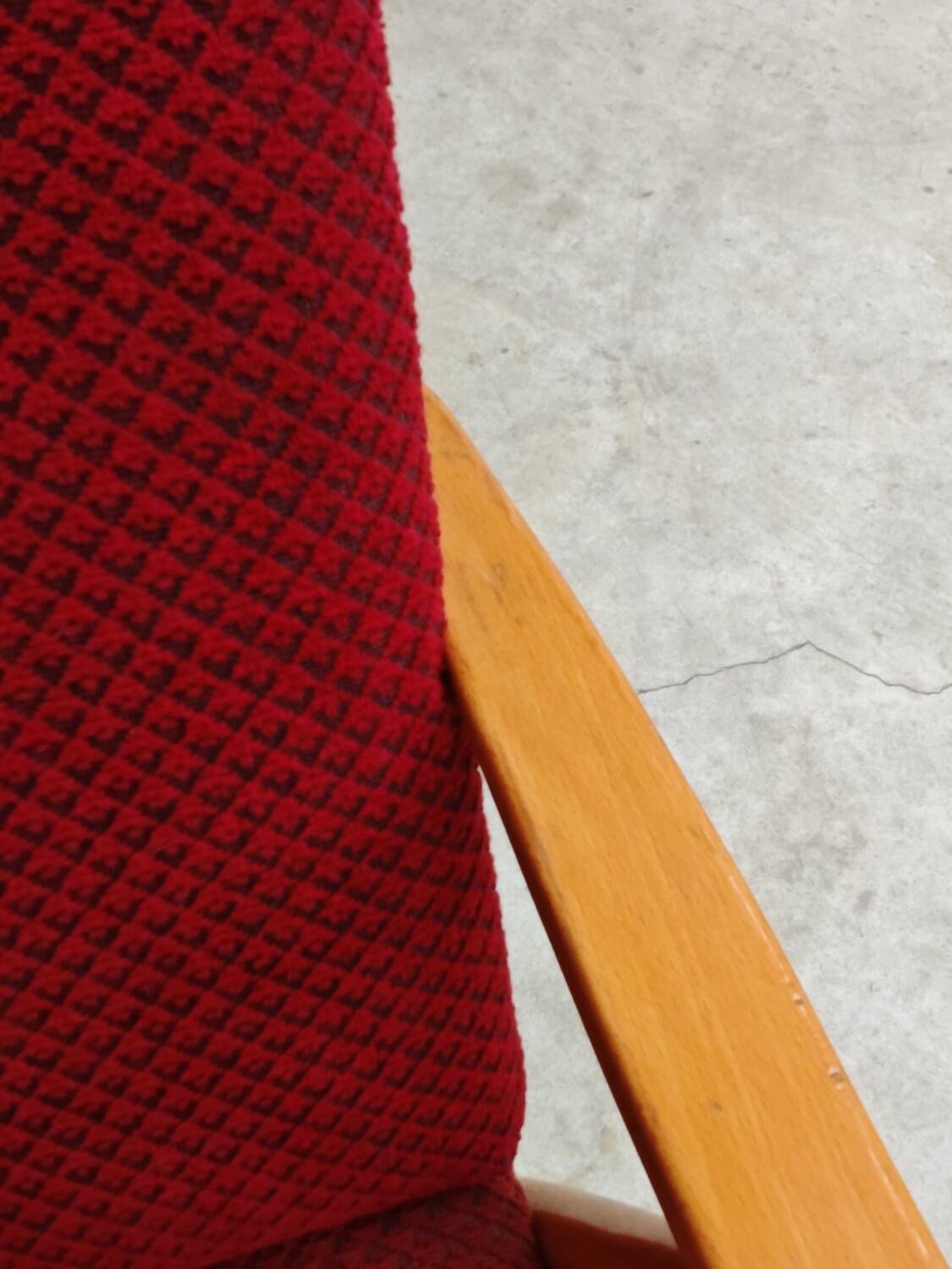 Pair of red Boomerang armchairs by Antonin Suman for Ton Bystrice Thonet