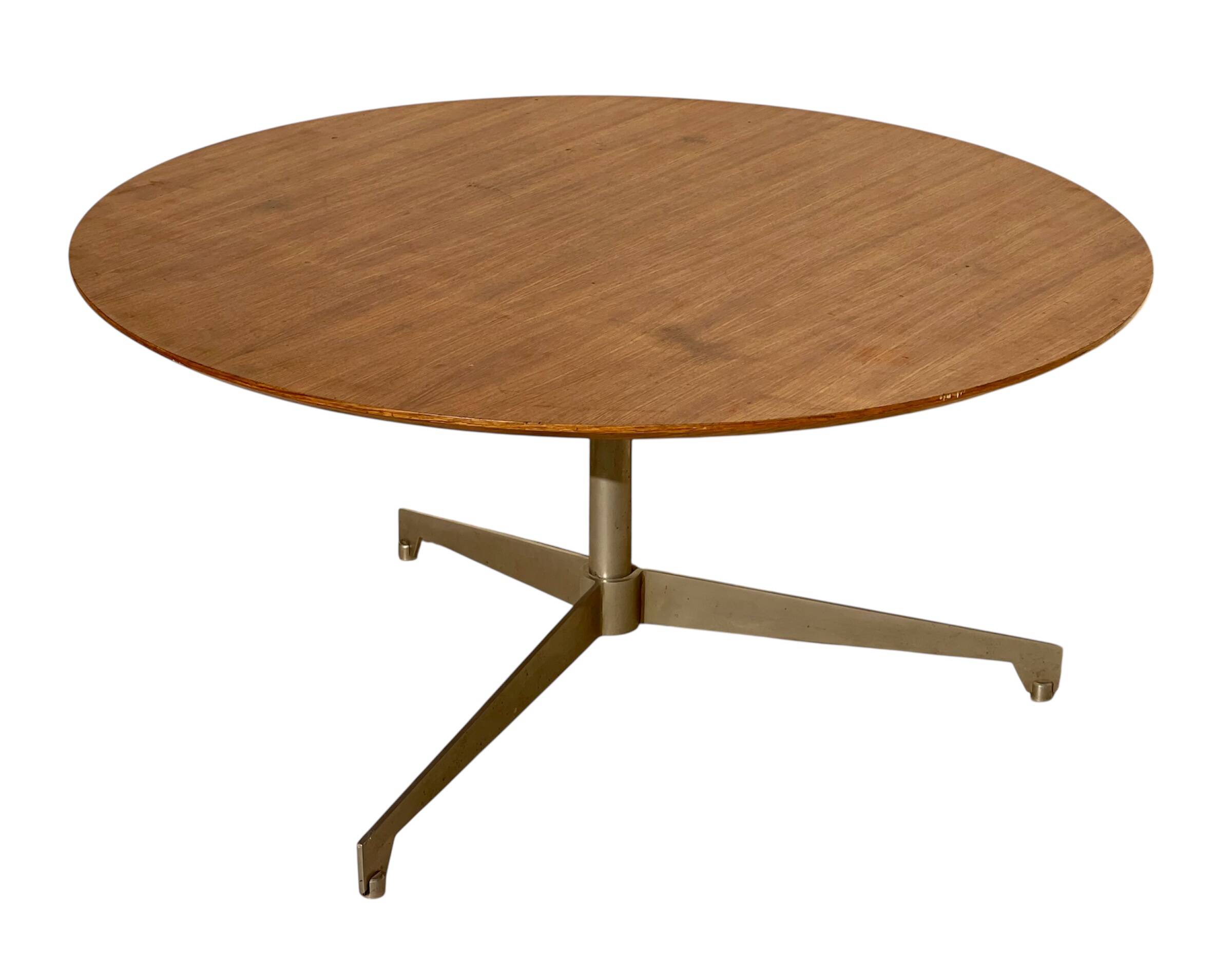 Osvaldo borsani - dining table and coffee table