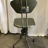Chair with workshop system