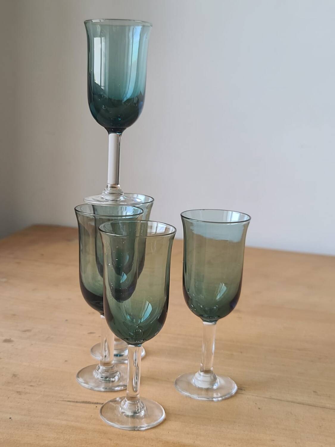 Lot de 5 verres à liqueurs