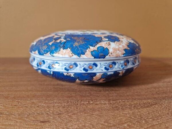 Bonbonnière en porcelaine Haviland, Limoges - Modèle Dammouse