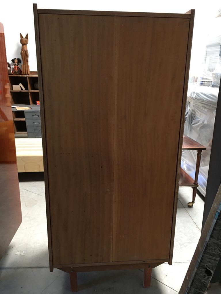 Armoire vintage