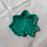 Vallauris leaf-shaped slip cup