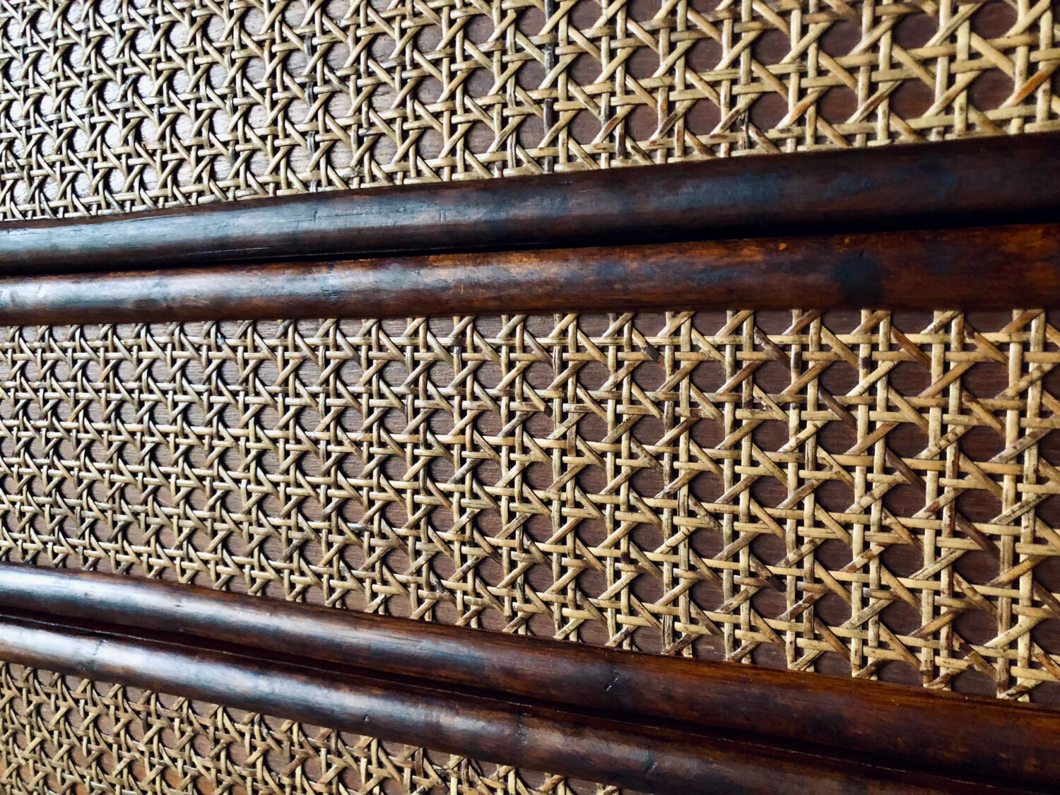 Vintage rattan chest of drawers "Maison Maugrion" R.Bobois