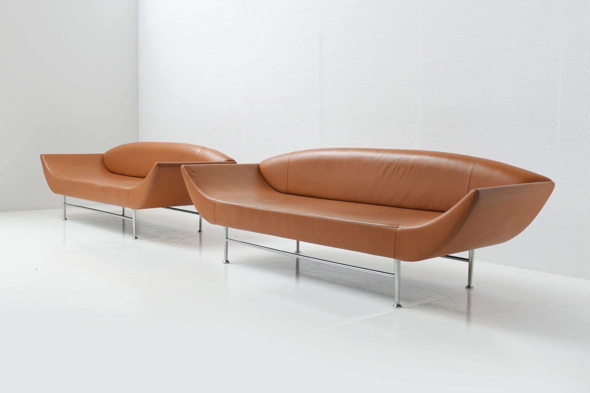 Minimal vintage Ellittico sofas by Losa Ghini for Moroso Italy 1987