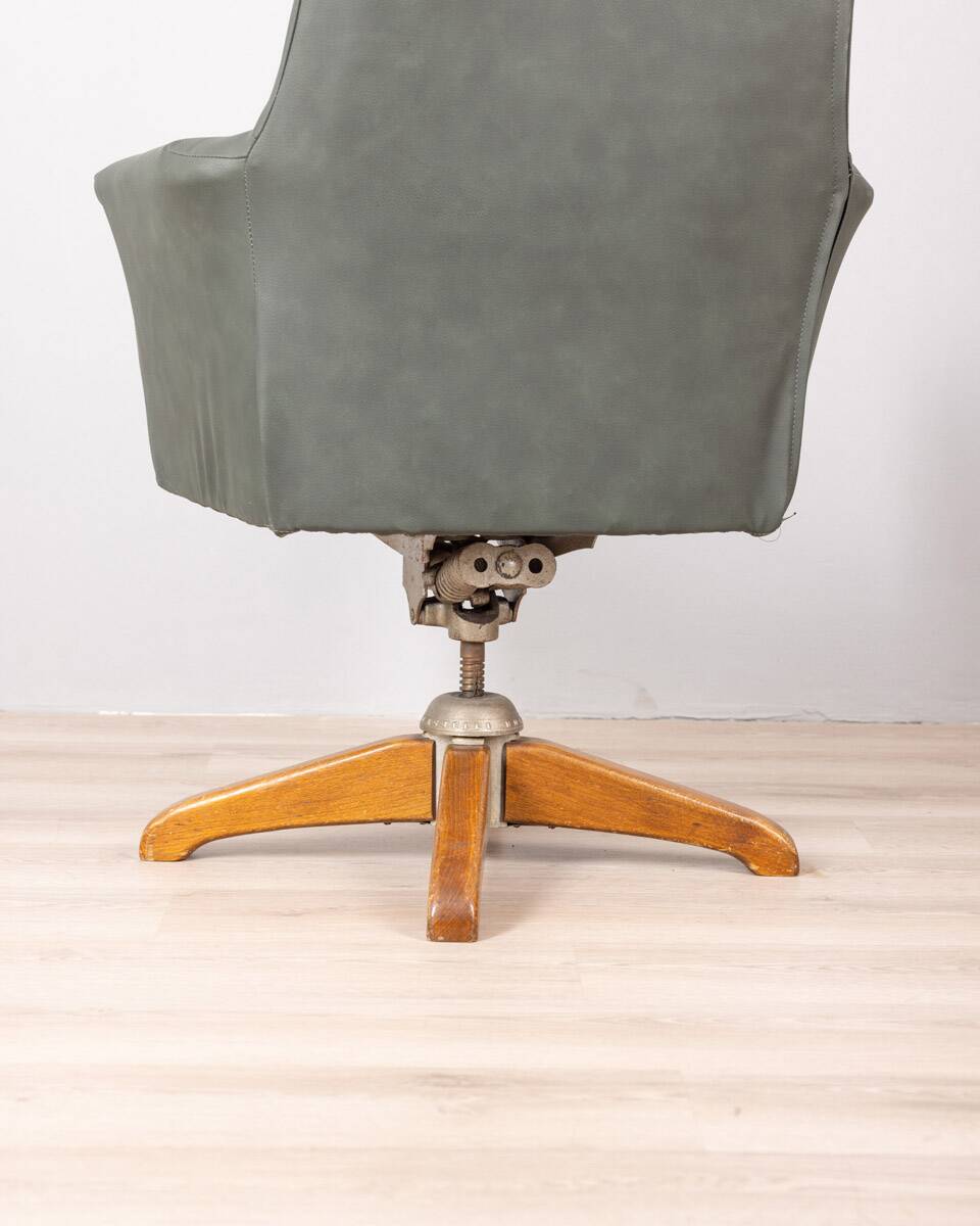 50s vintage swivel armchair in leather design anonima castelli