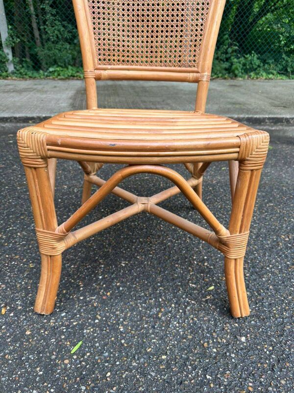 2 chaises en rotin et cannage de style bistrot colonial, années 90