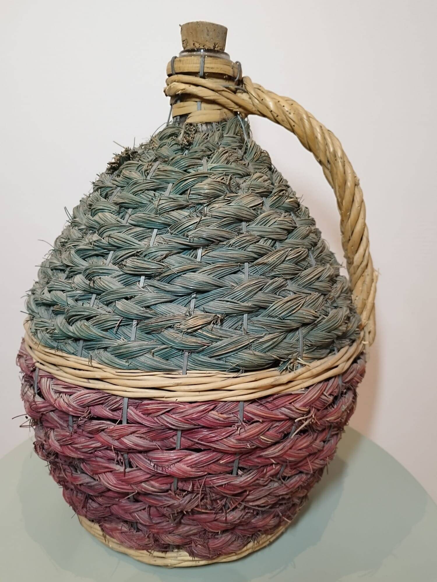 Give me Jeanne protected by a coloured willow.