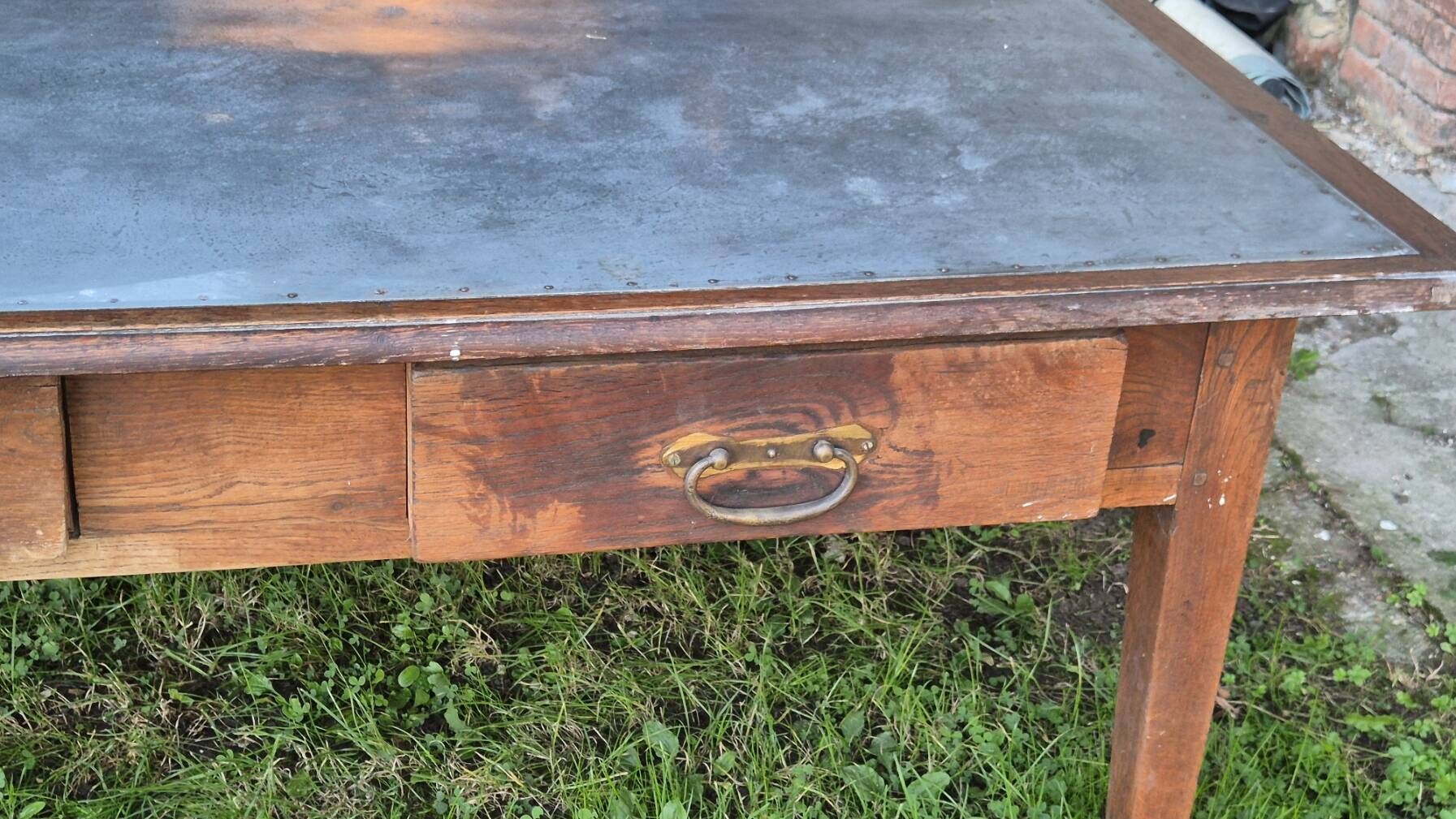 Zinc farm table