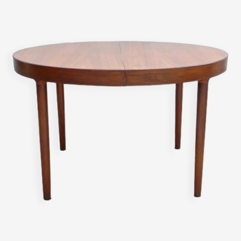 Danish round Harry Ostergaard table for Randers Mobelfabrik extendable teak 1960
