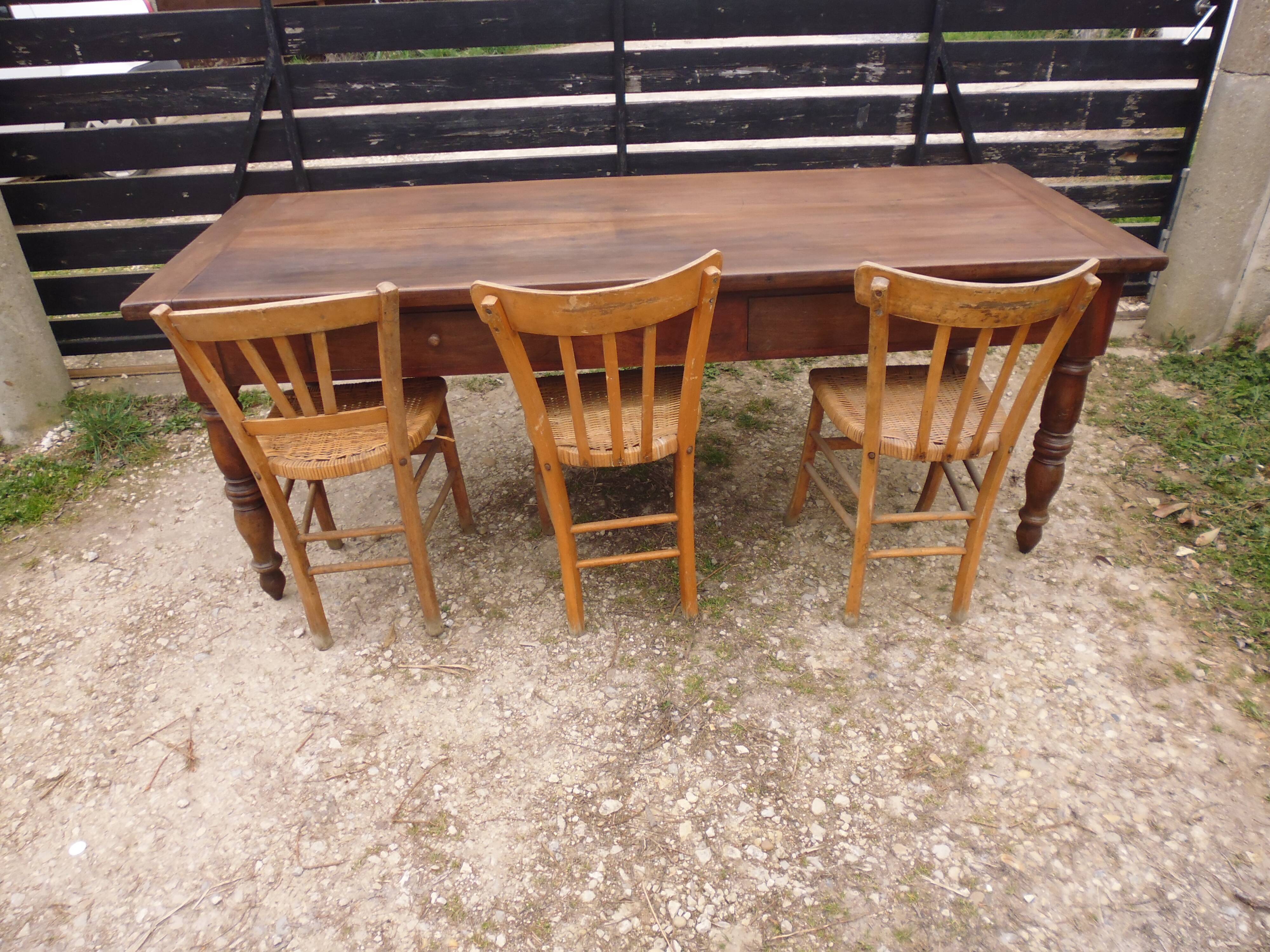 8-seater walnut farm table 199 cm 19th century