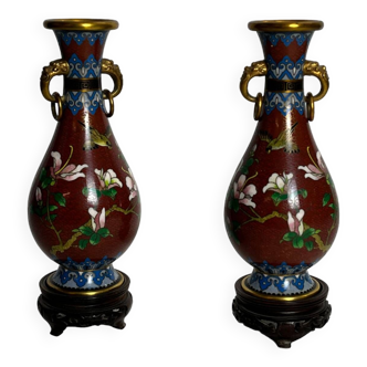Chine, paire de petits vases en cloisonné fin XIXème