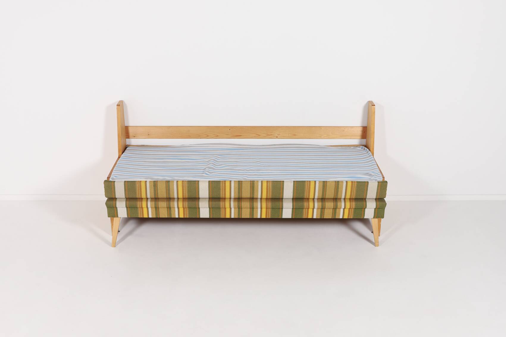 1960’s Scandinavian Modern bench-bed