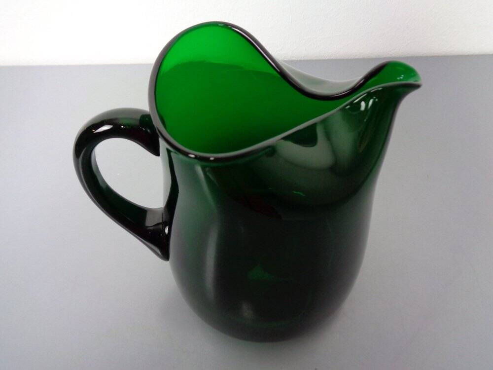 Italian green glass decanter and tumbler, 1960s, set of 7.
