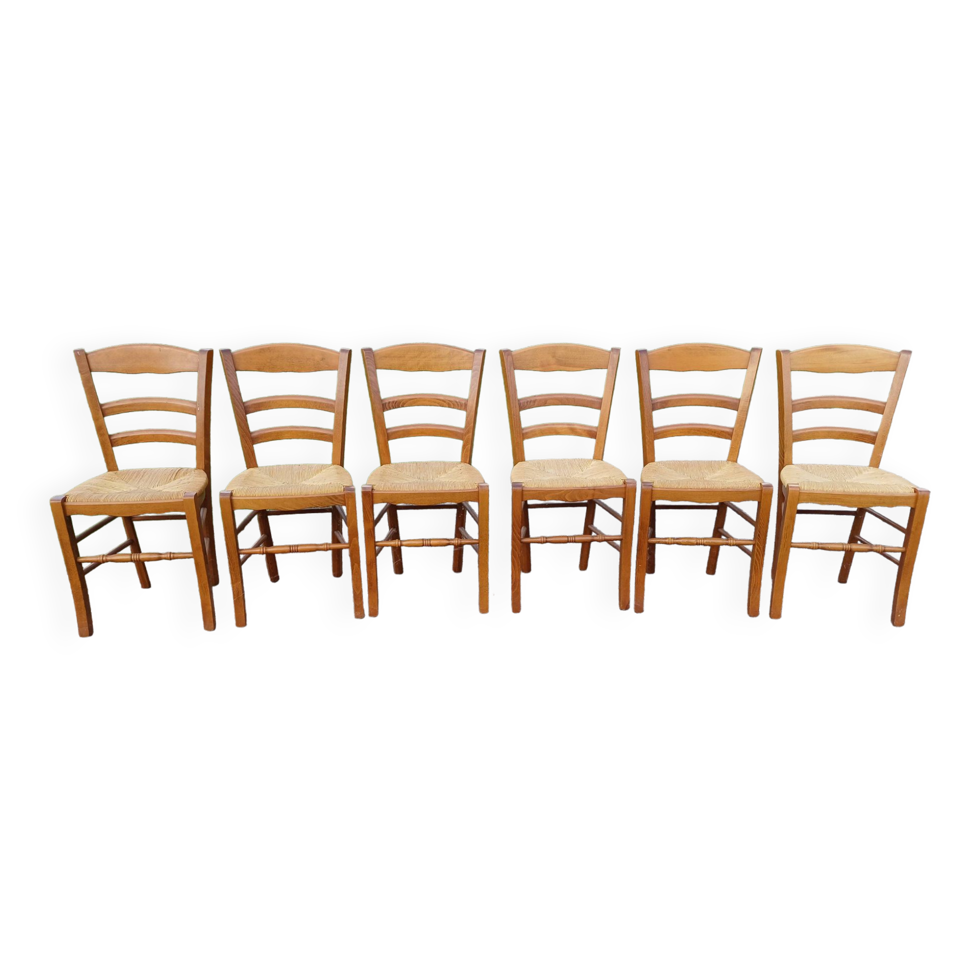 6 Straw Chairs