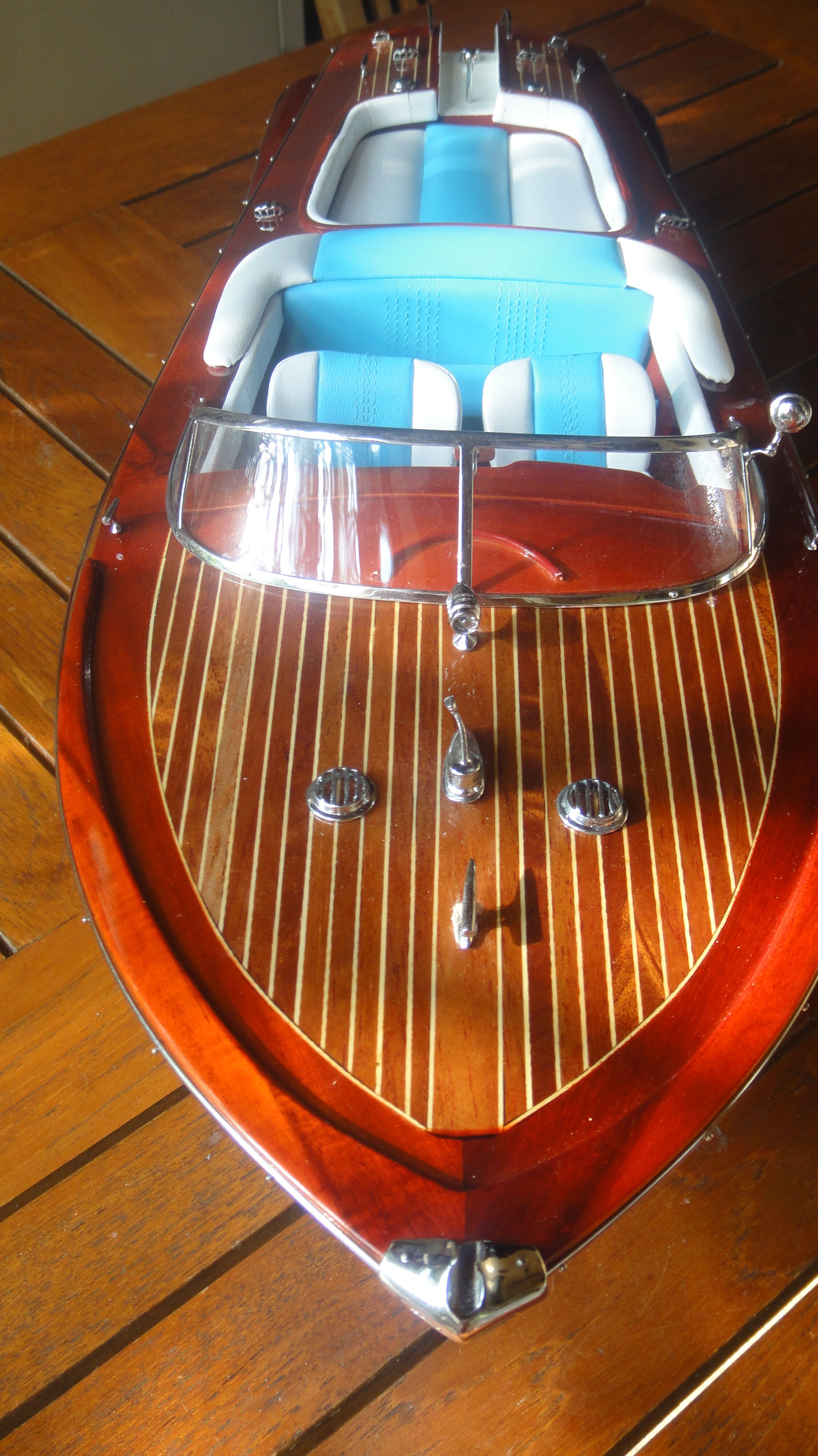 Model boat Riva aquarama