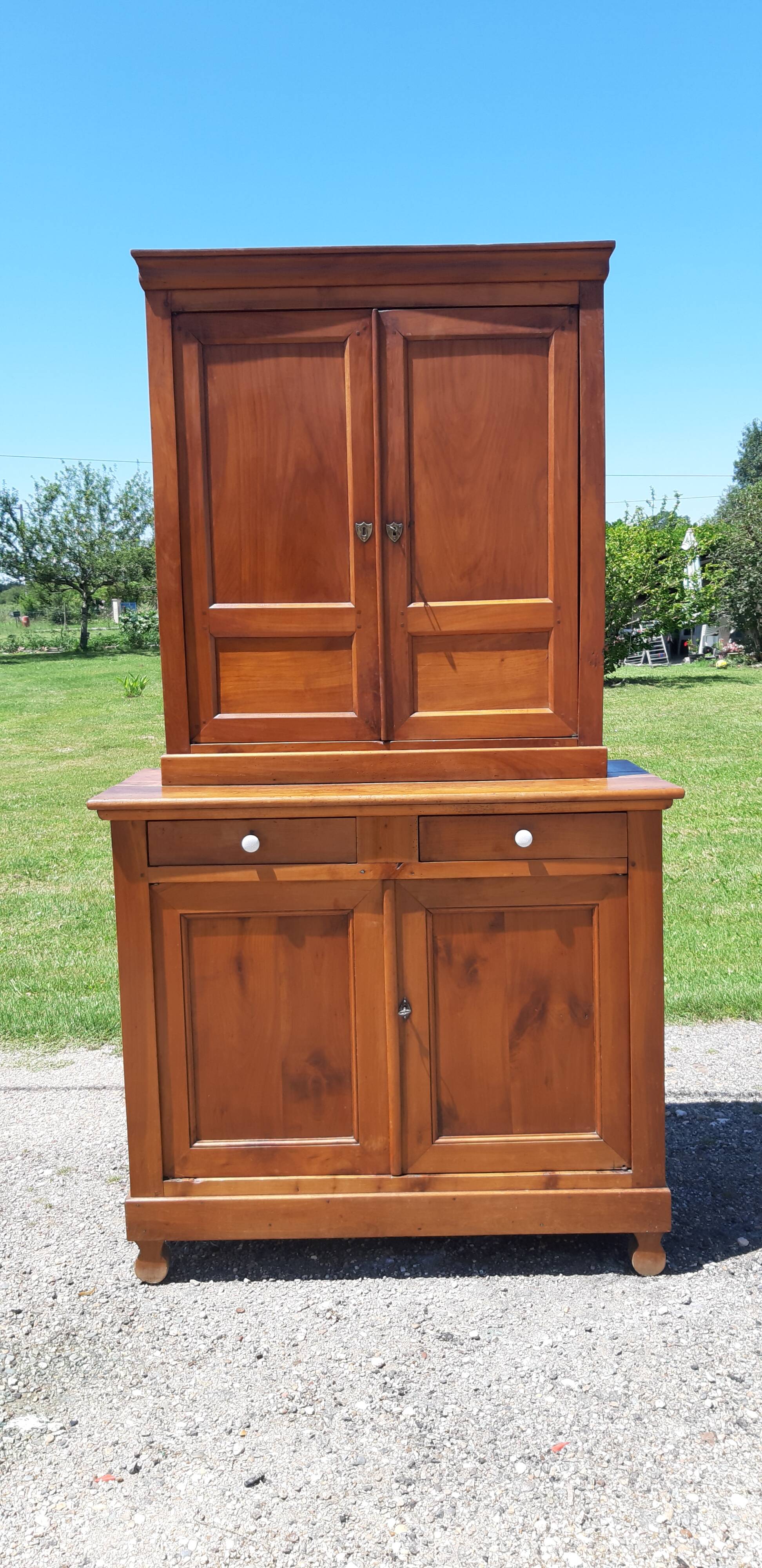 Vaissellier en Merisier 19th