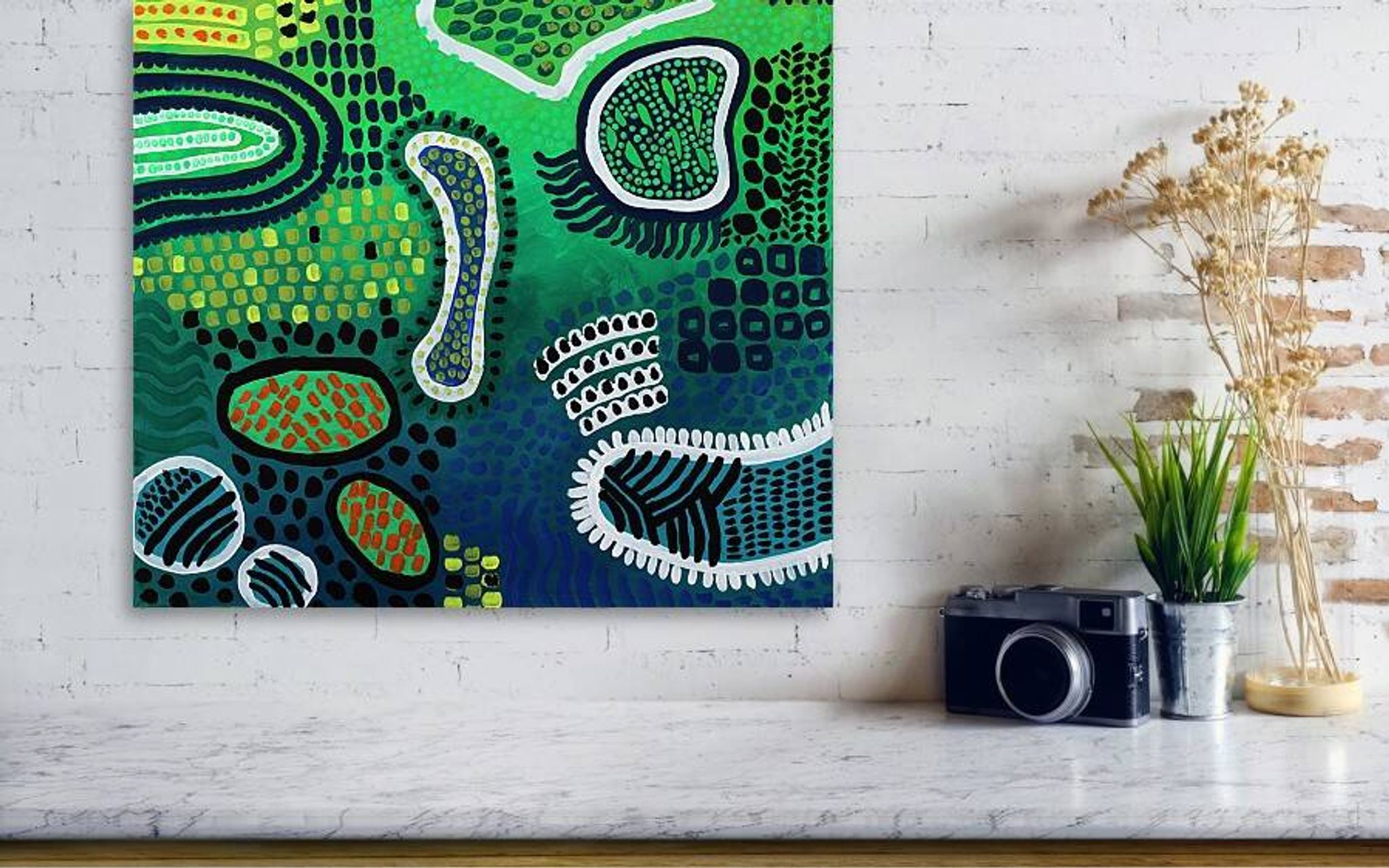 Peinture abstraite moderne verte, jaune, bleue et blanche avec techniques mixtes