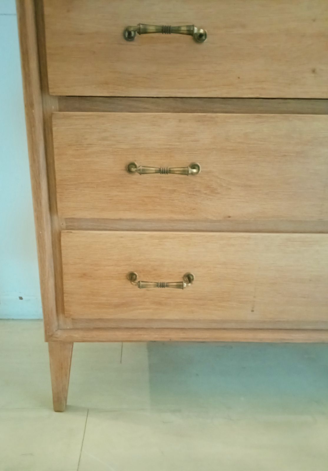 Vintage chest of drawers