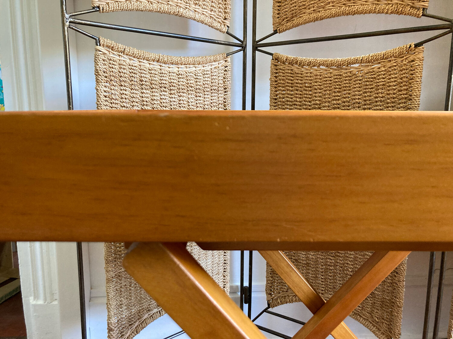 Removable wooden tray with folding legs