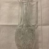 Small cut crystal carafe bearing 2 butterflies
