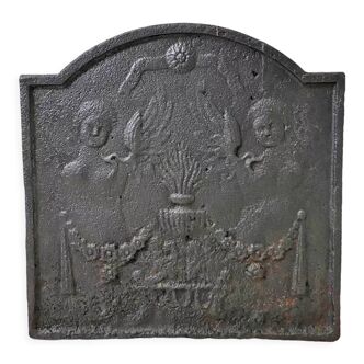 Cast iron fireplace plate
