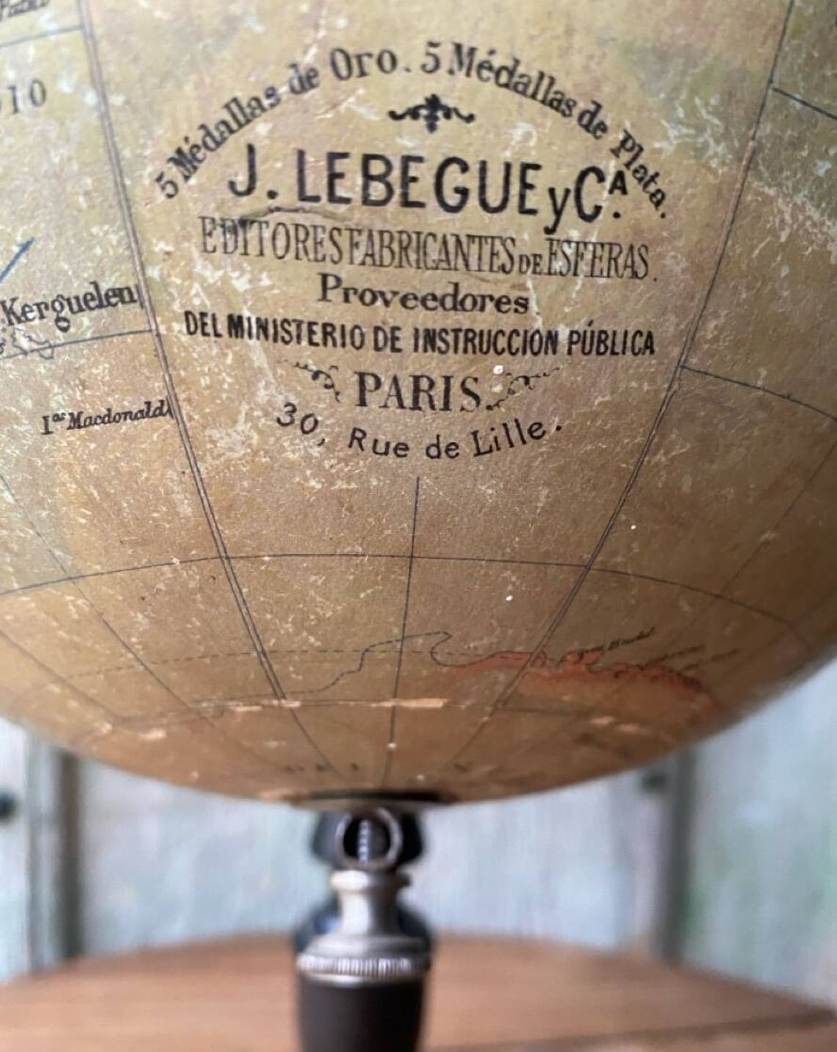 Ancien Globe Terrestre J. Lebègue & Cie, Paris — Environ 1885 / 1890 (Édition