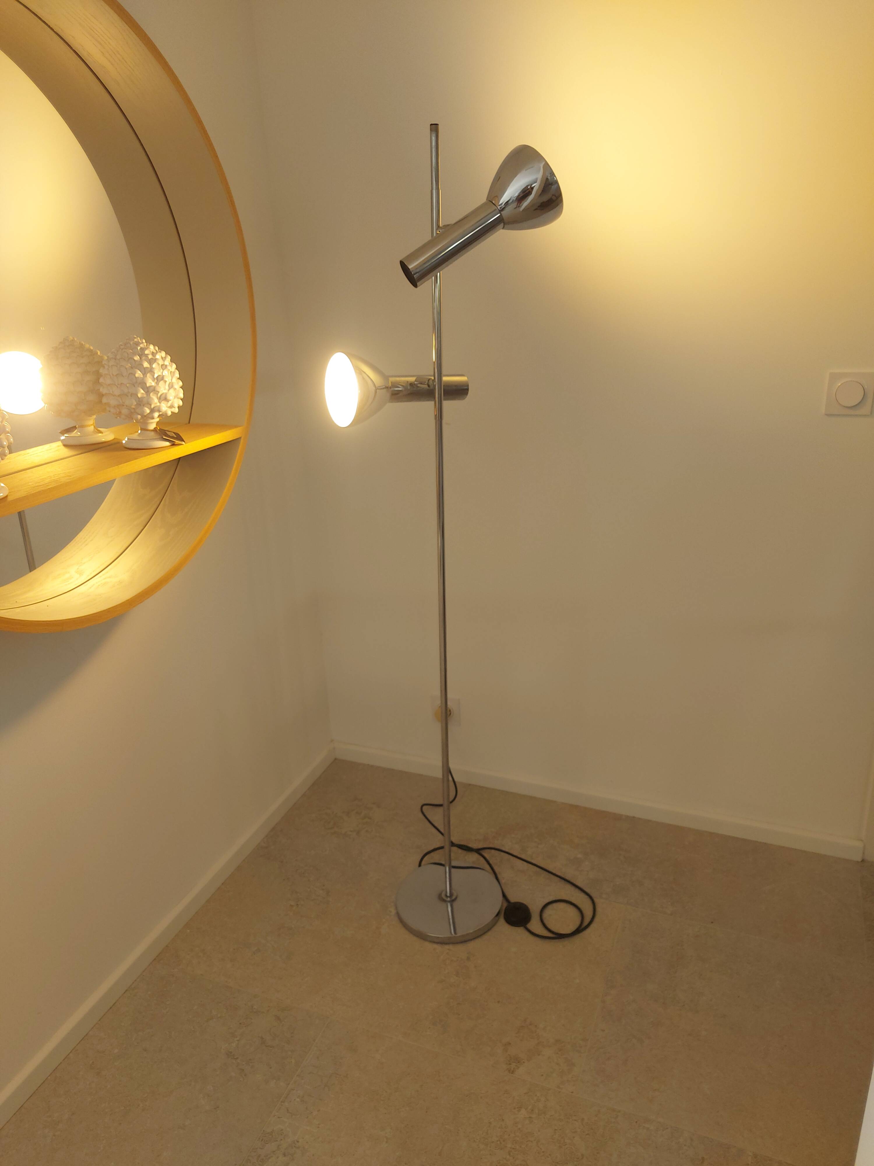 Vintage 70'S chrome floor lamp