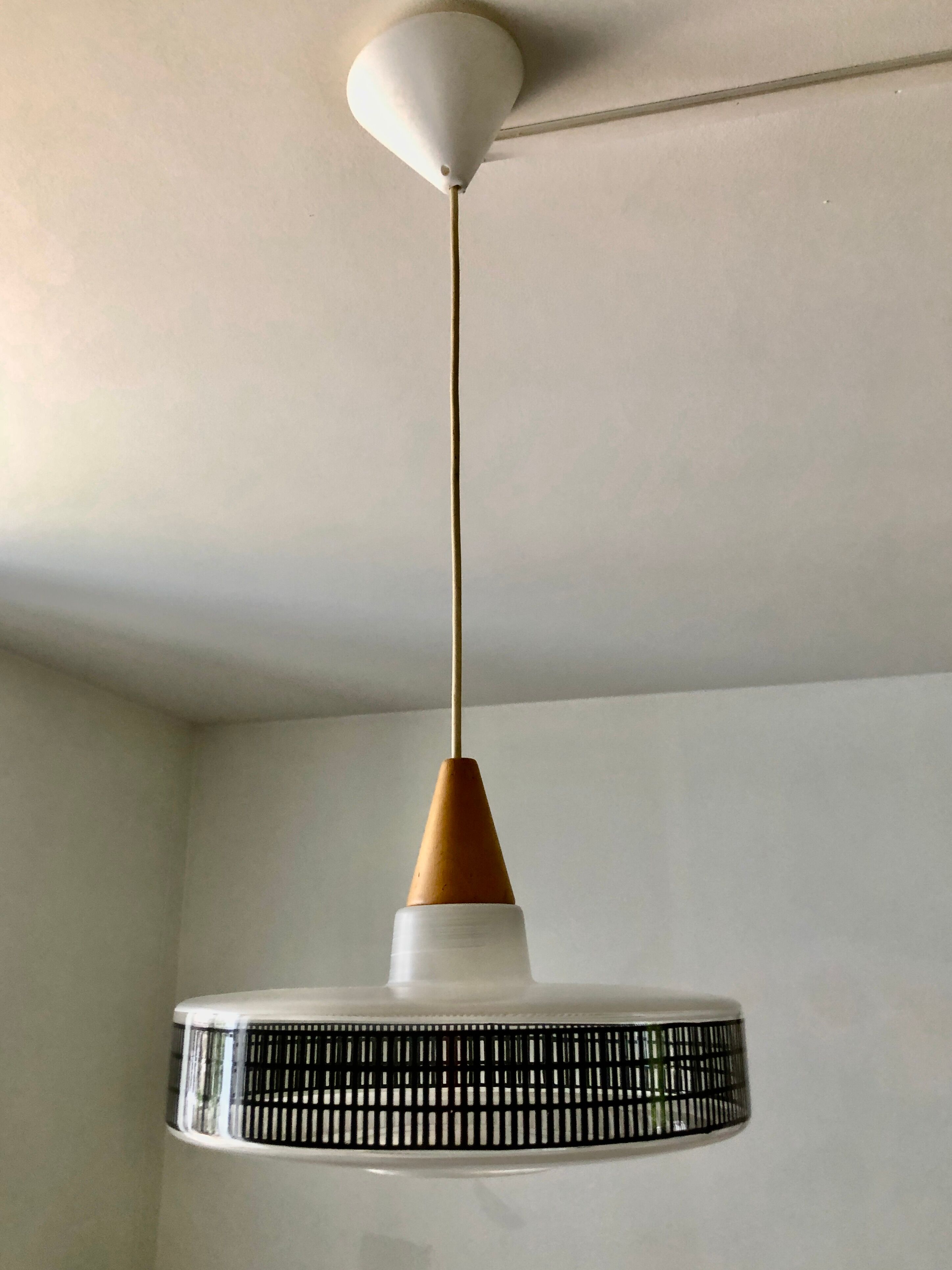 Scandinavian saucer suspension 1960