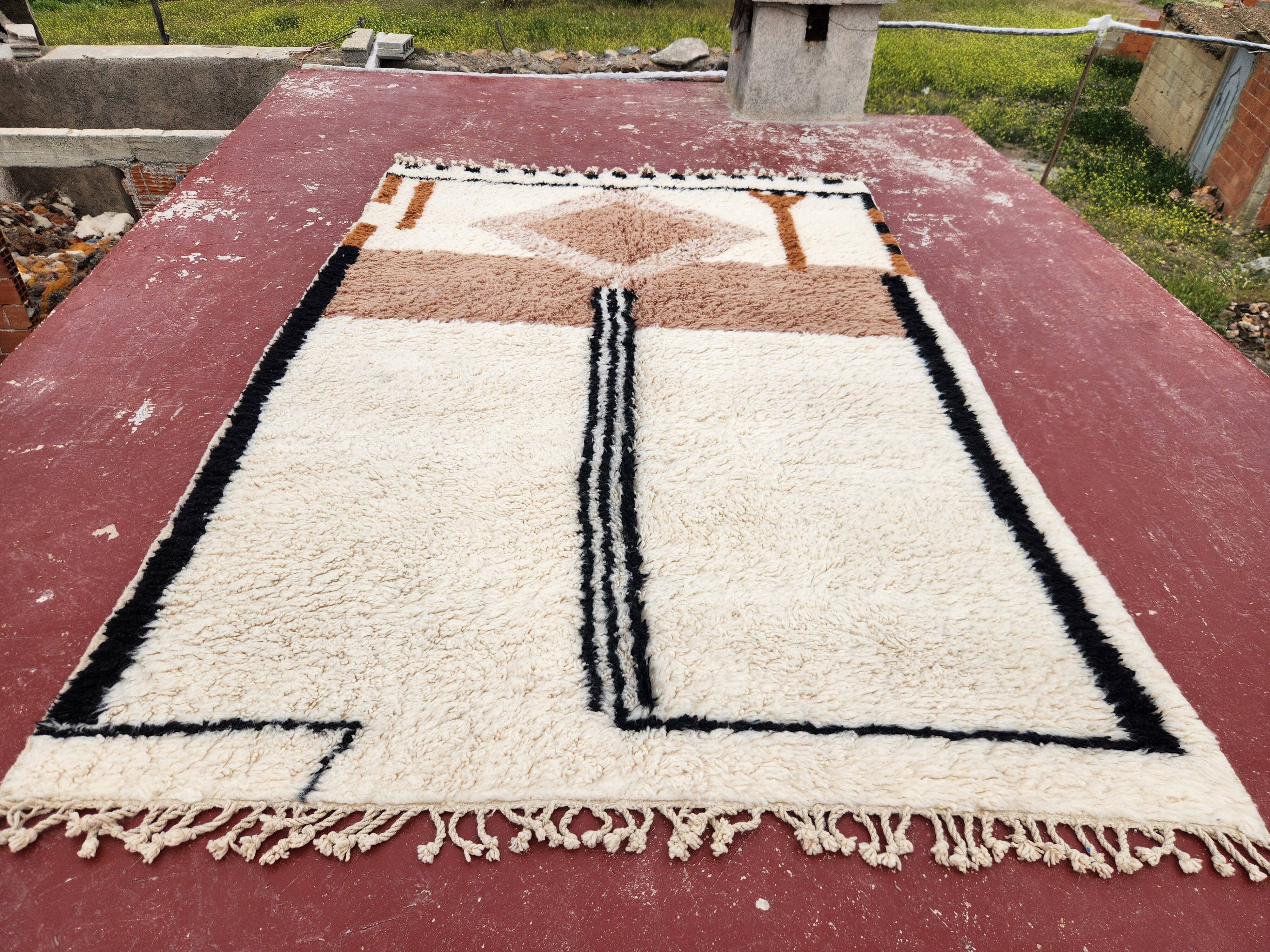 Large Beni Ouarain rug 300x206 cm – Thick wool – Geometric patterns