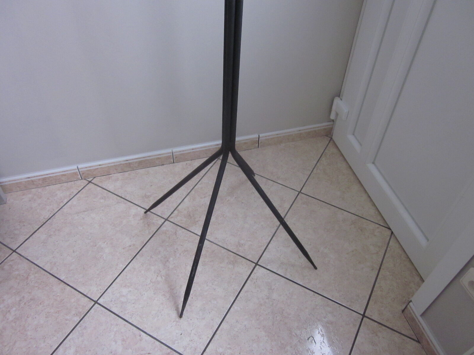 Vintage coat holder has 12 balls