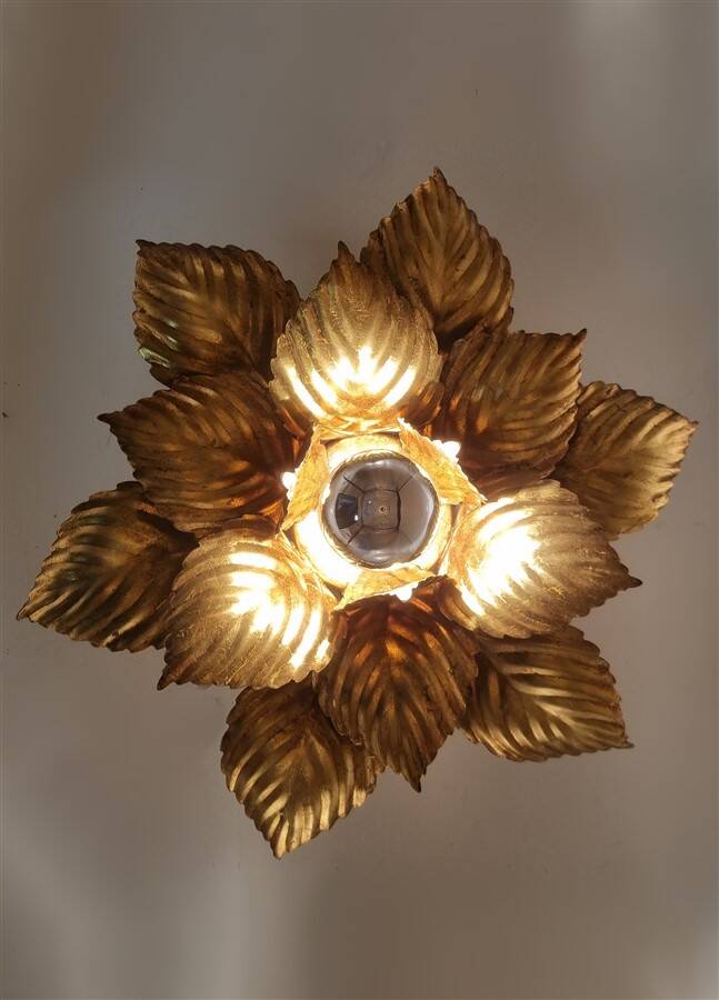 Masca flower wall light