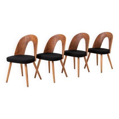 Lot de 4 chaises de salle à manger du milieu du siècle par A.Šuman, retapissées en KVADRAT