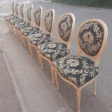 Set of 8 Louis XVI style medallion chairs