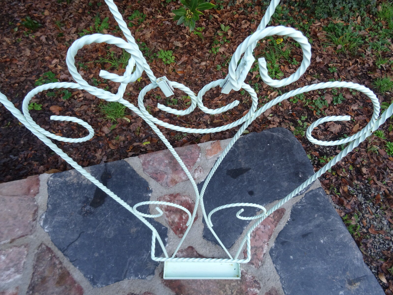 Forged iron wall wardrobe