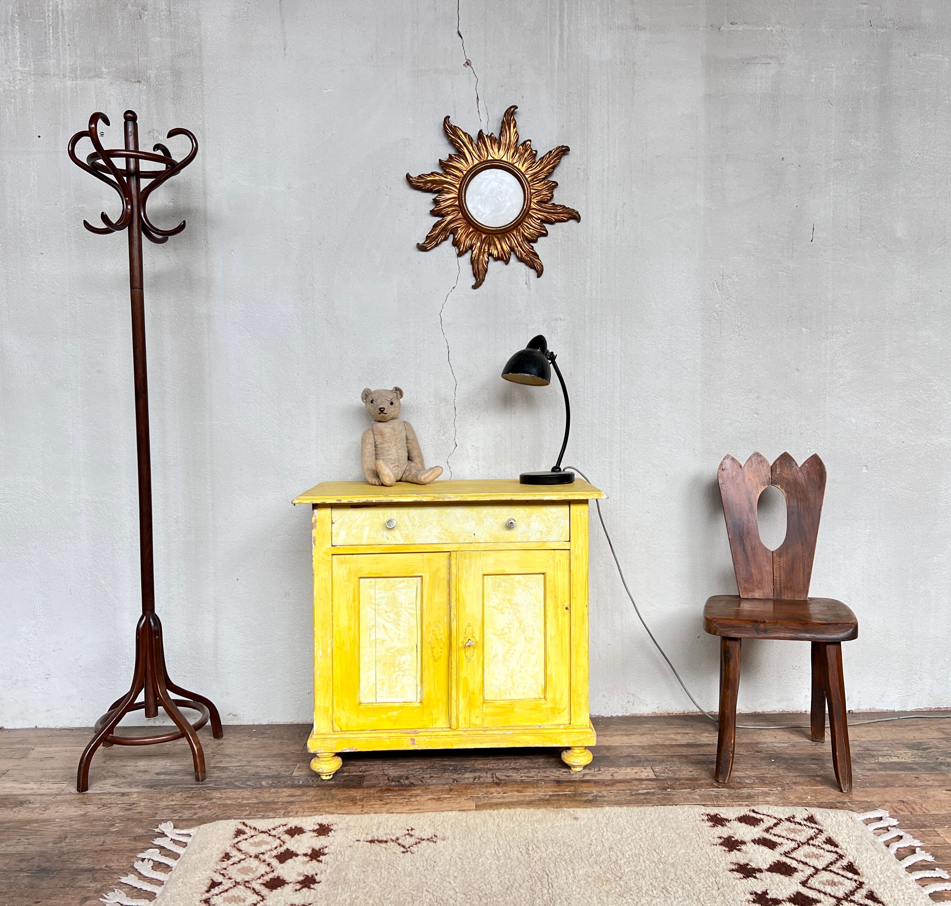 Yellow parisian buffet