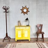 Yellow parisian buffet