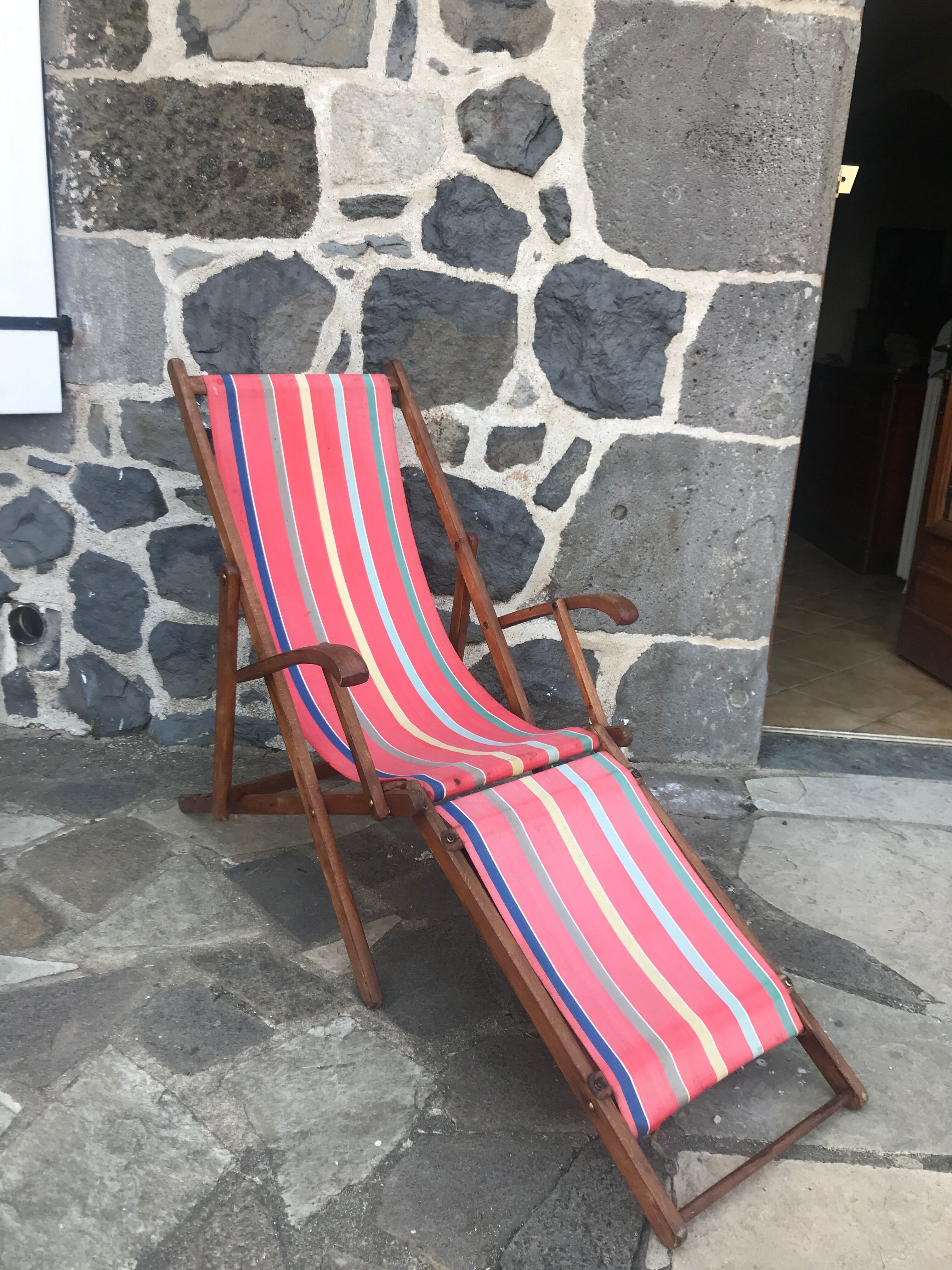 Deckchair convertible into a sun lounger