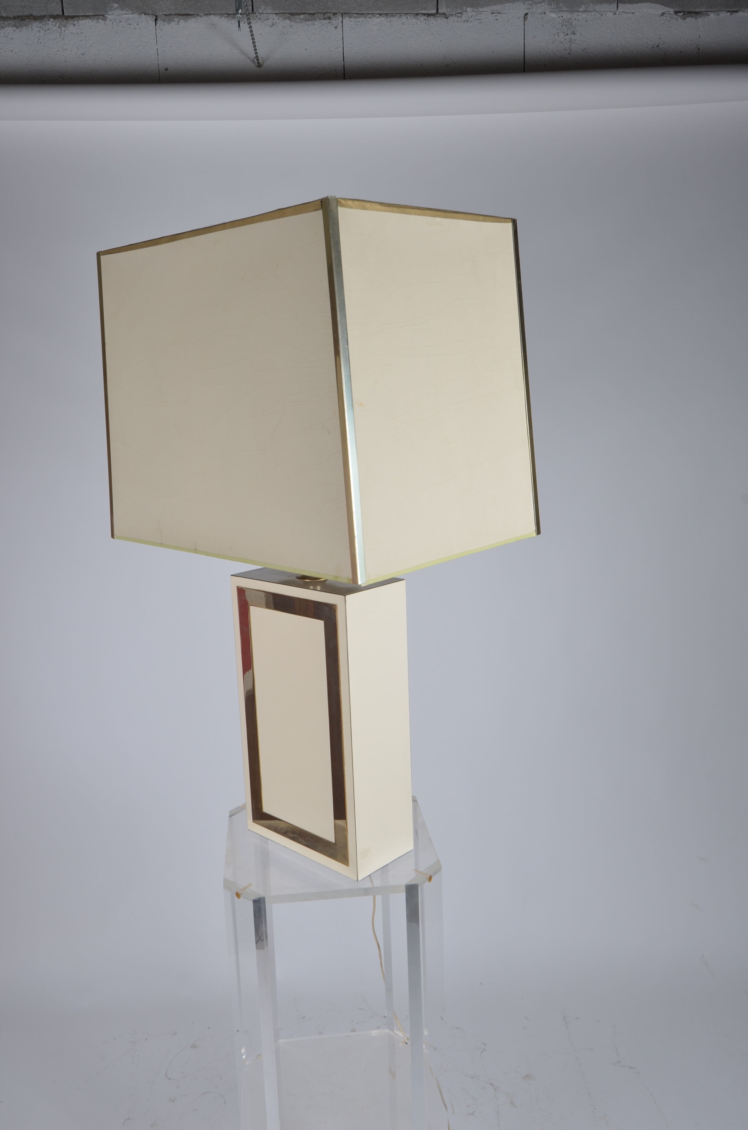 Hollywood Regency lamp