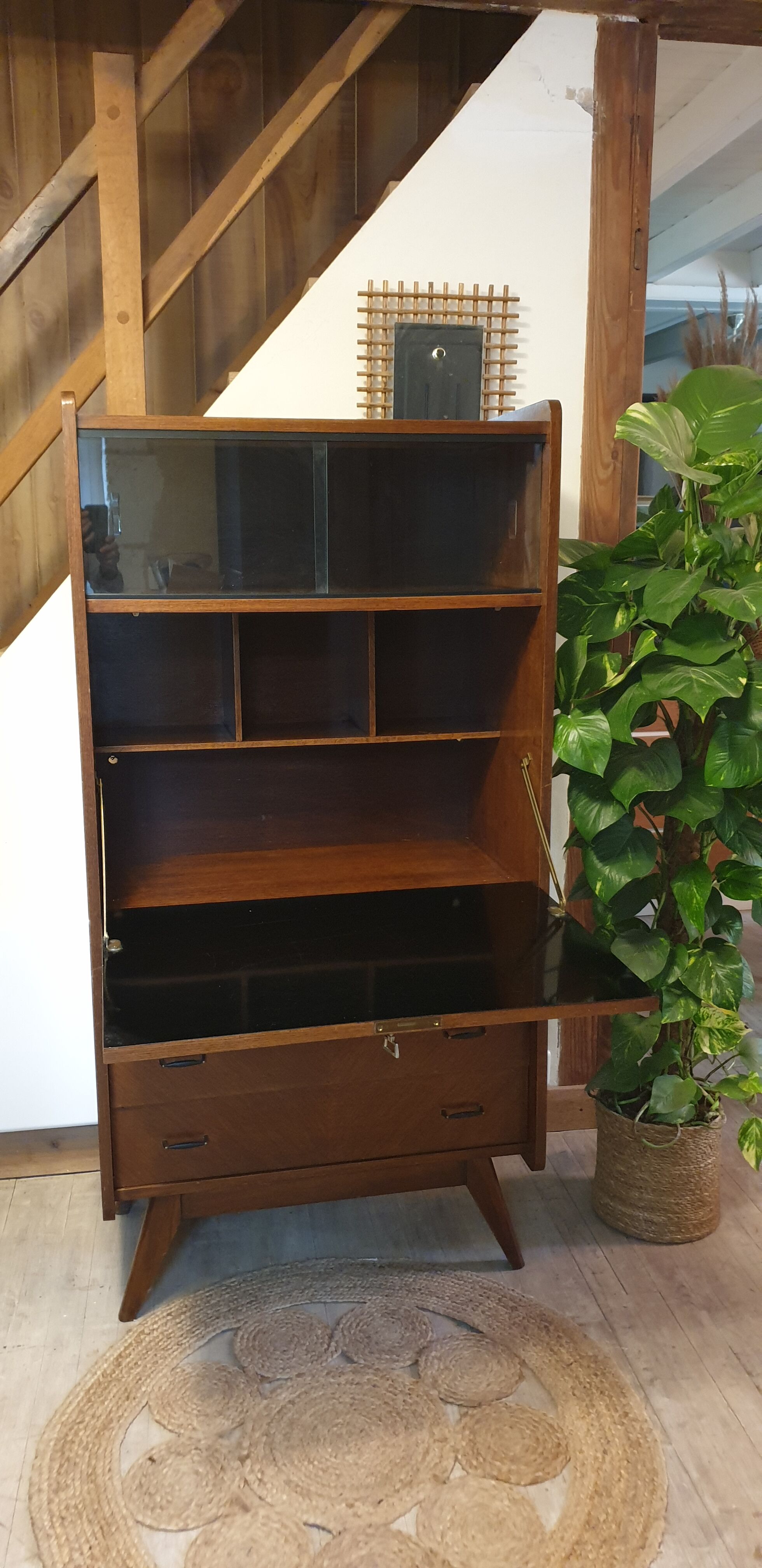 Secretary vintage compass feet