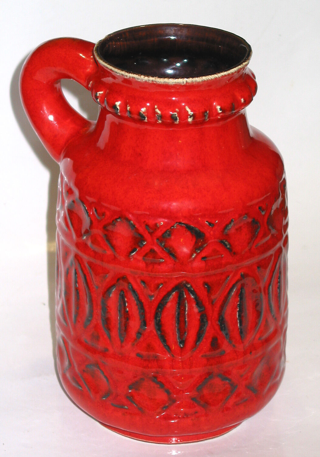 Superb pair of red vases by Bodo Mans for Bay 1960-1970's