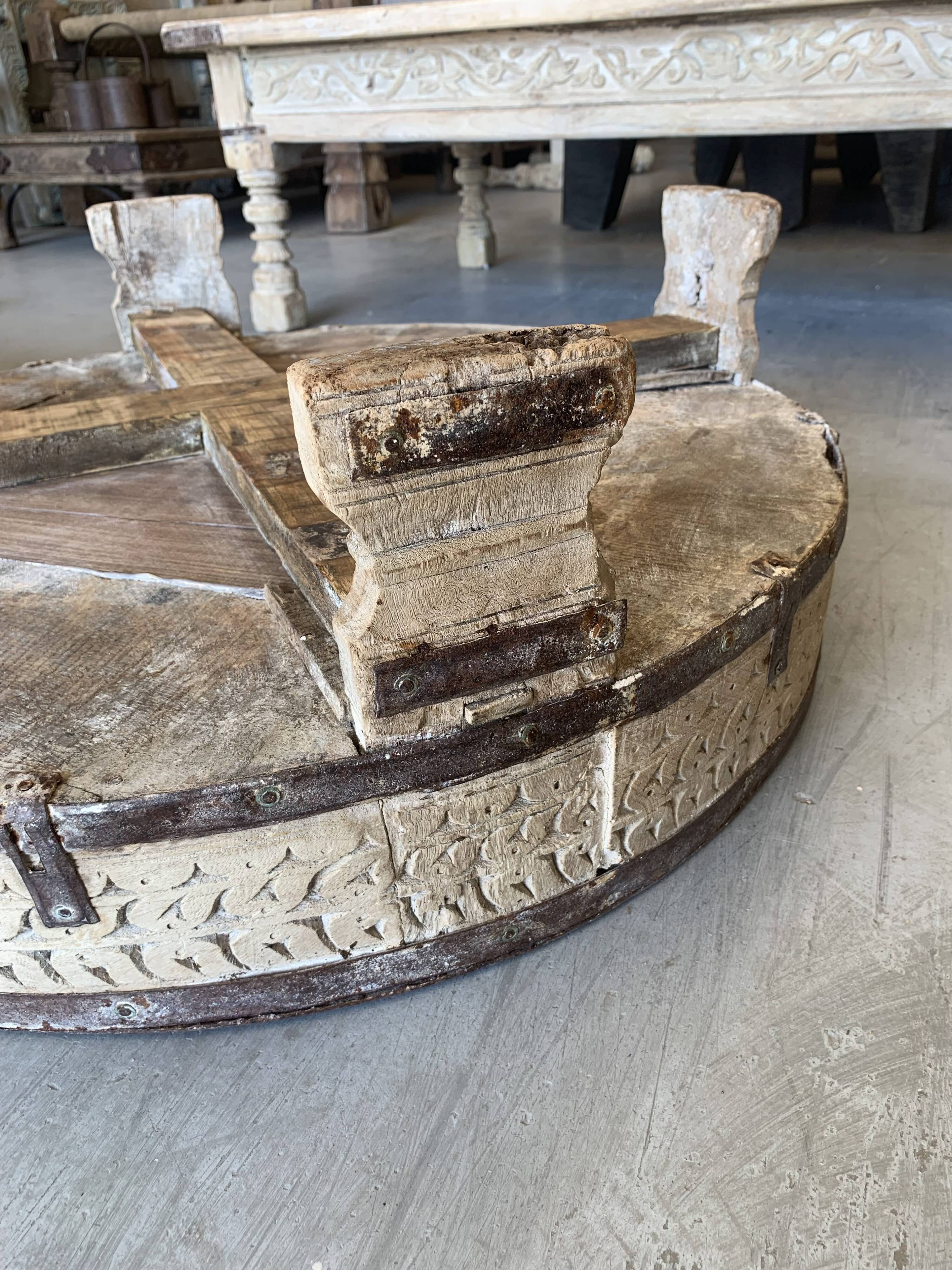Chakki - Old coffee table n°14