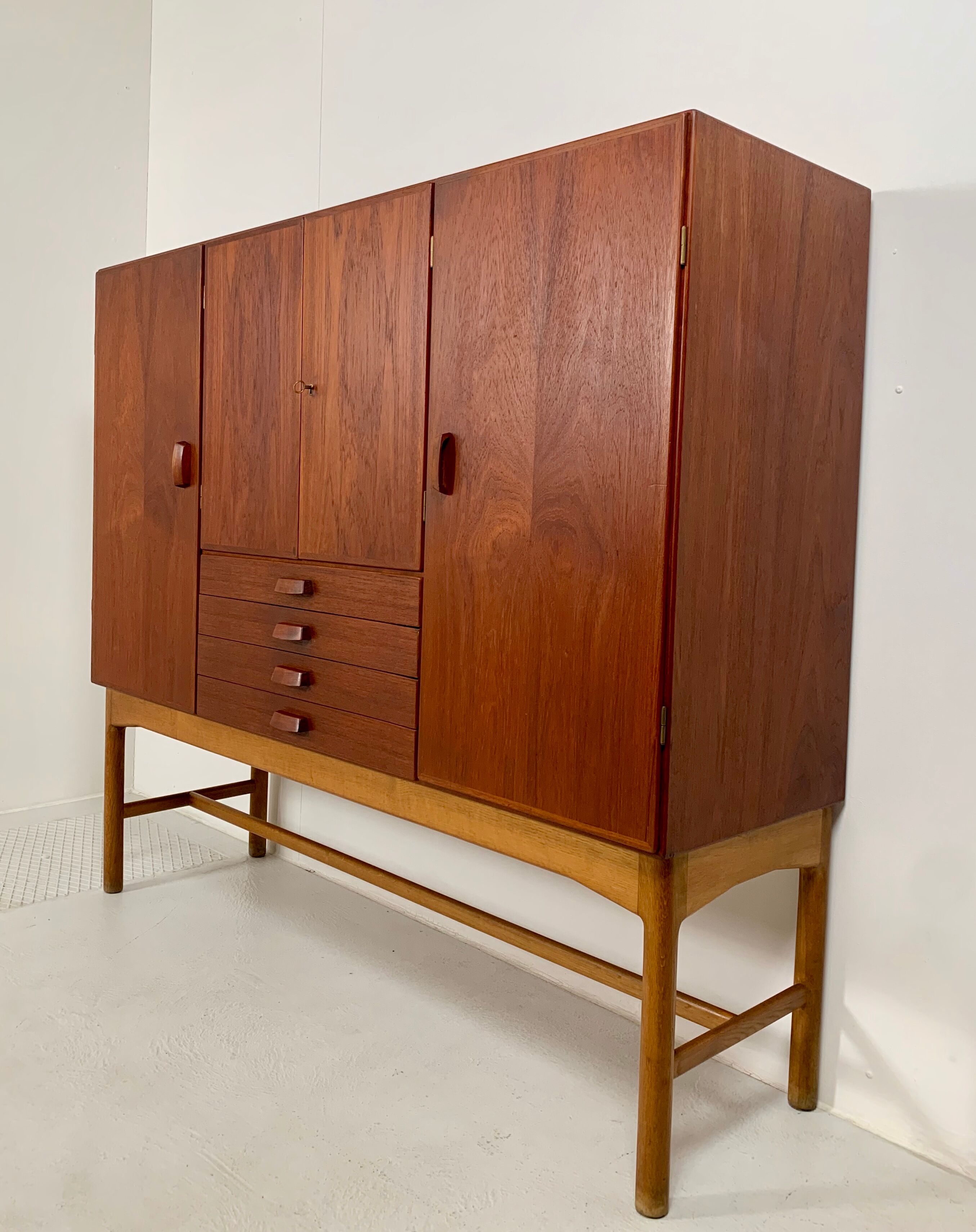 Danois midcentury teck highboard 1960s