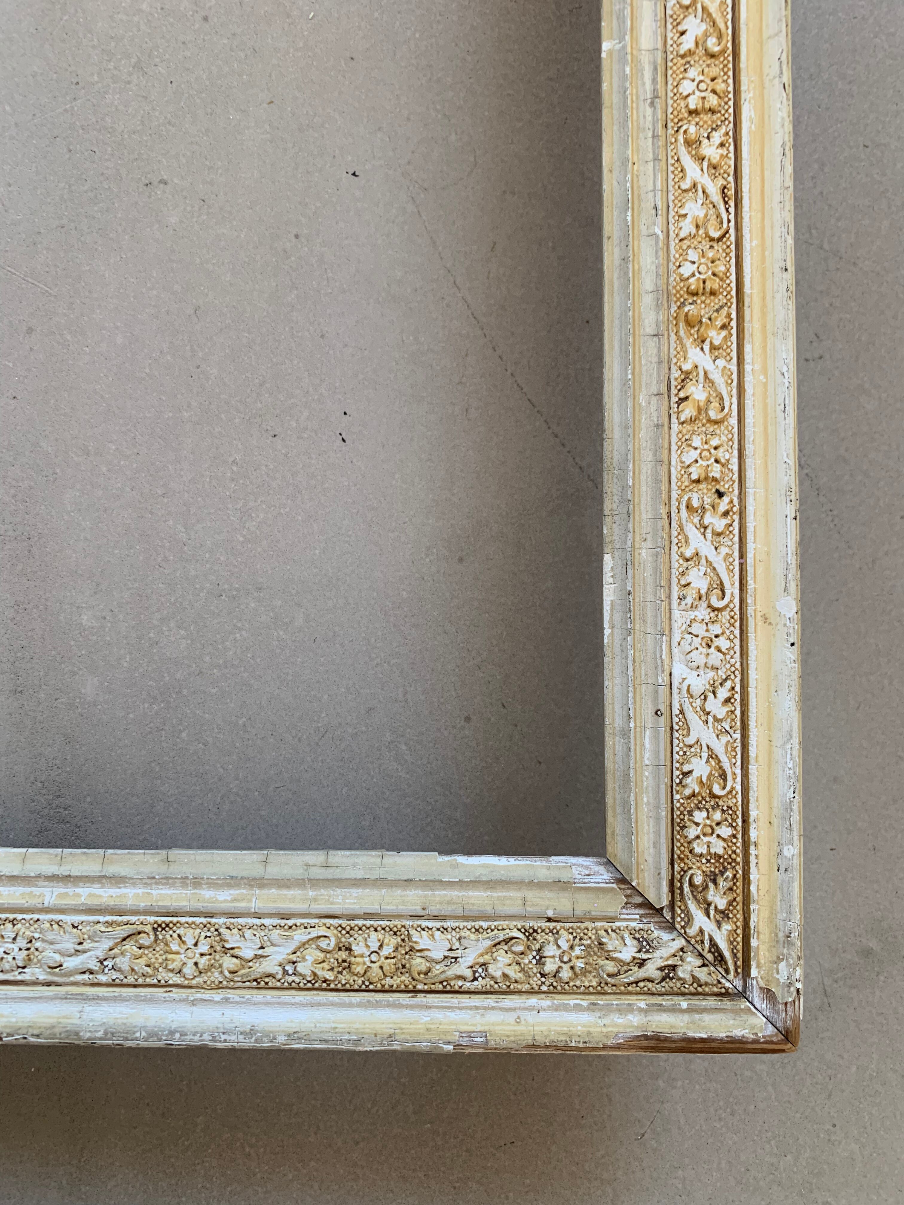 Old white/gold frame