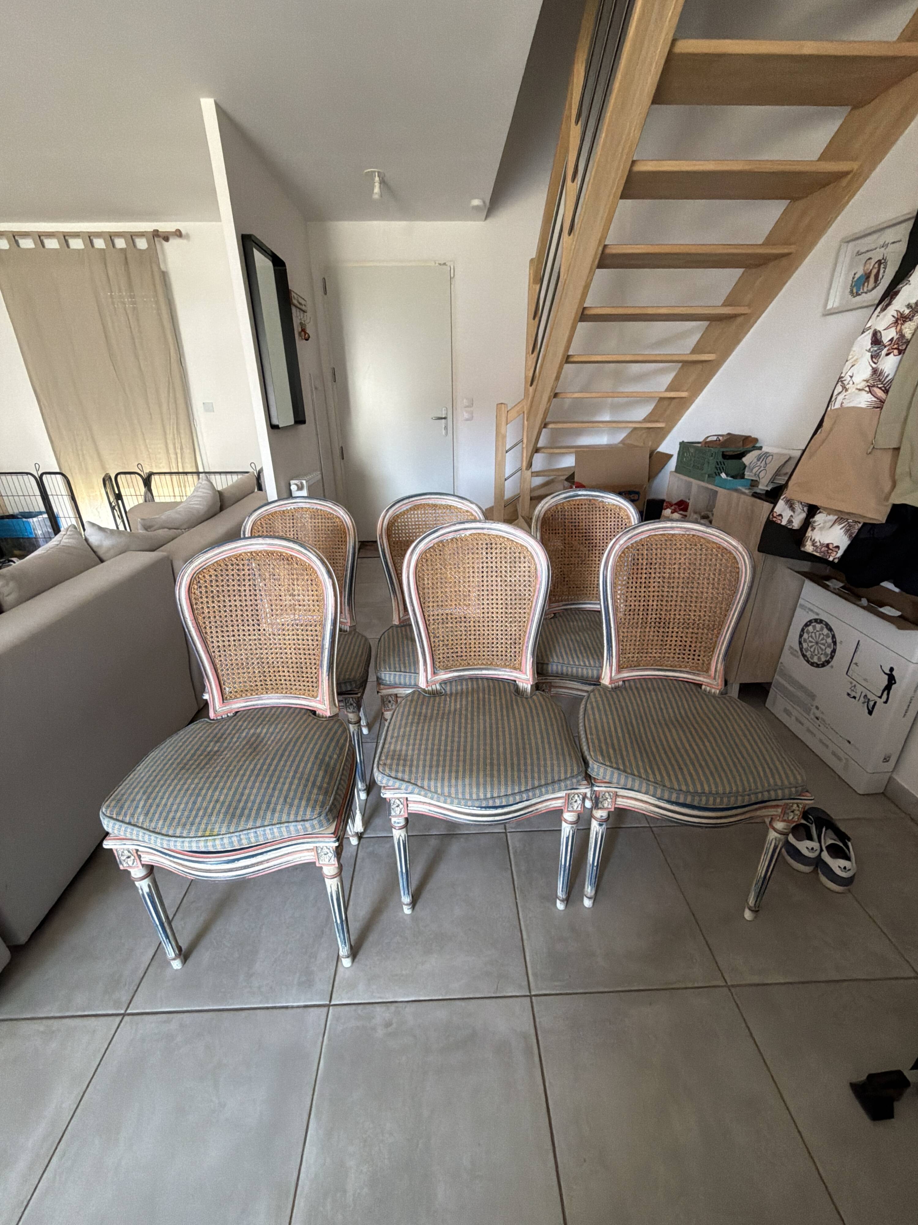 Lot de 6 chaises style Louis XVI avec cannage