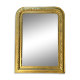 Selling an antique fireplace mirror.