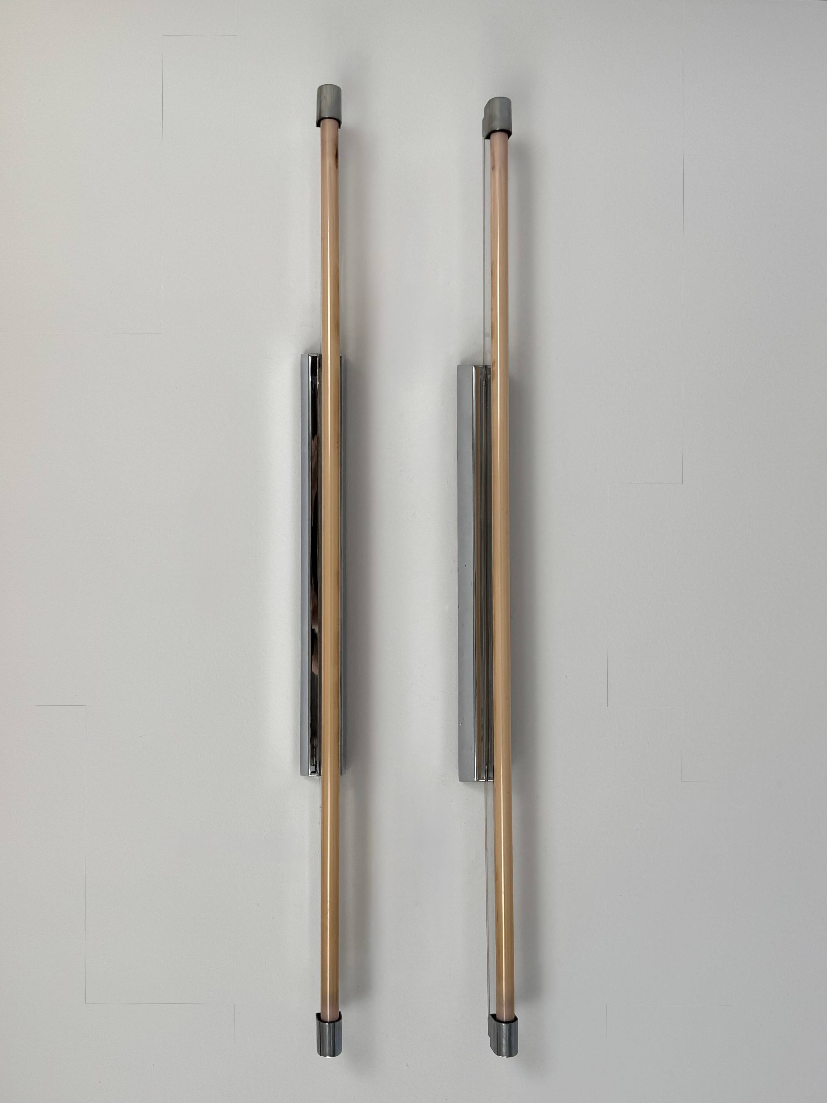 Pair of XL vintage wall lights, chrome metal and transparent ABS, Italy, 1980.