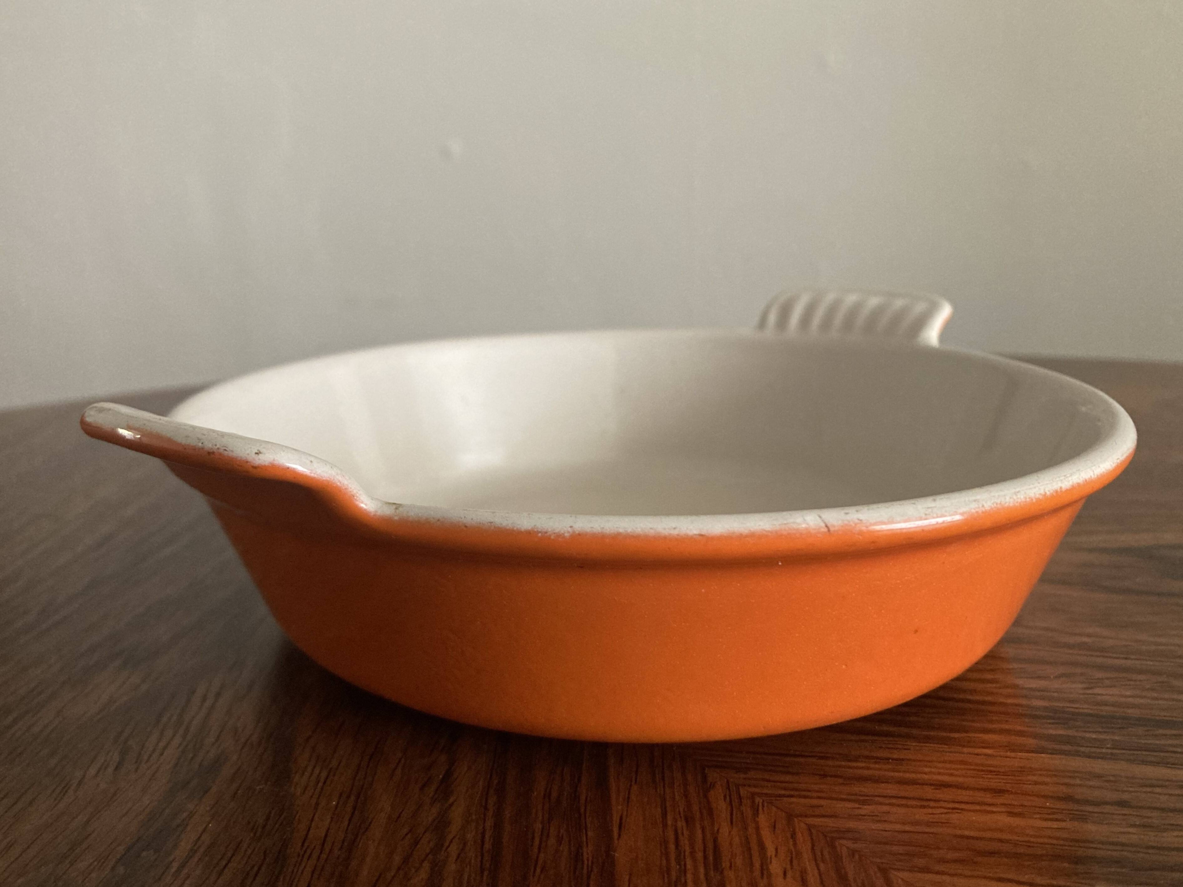 Enameled cast iron gratin dish
